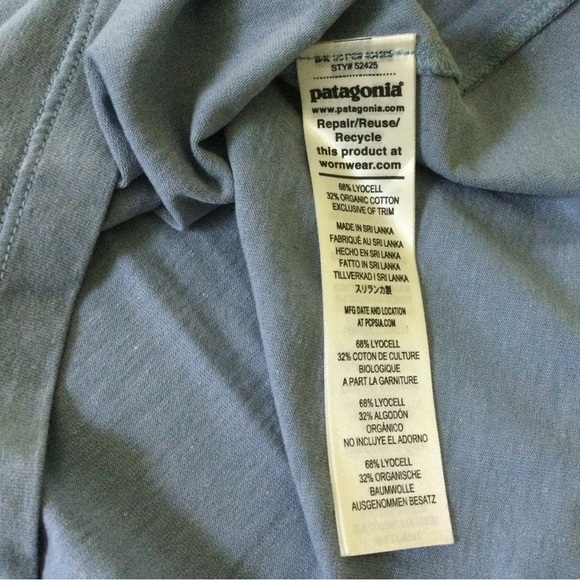 NWT Patagonia Tee size small. - Picture 7 of 8